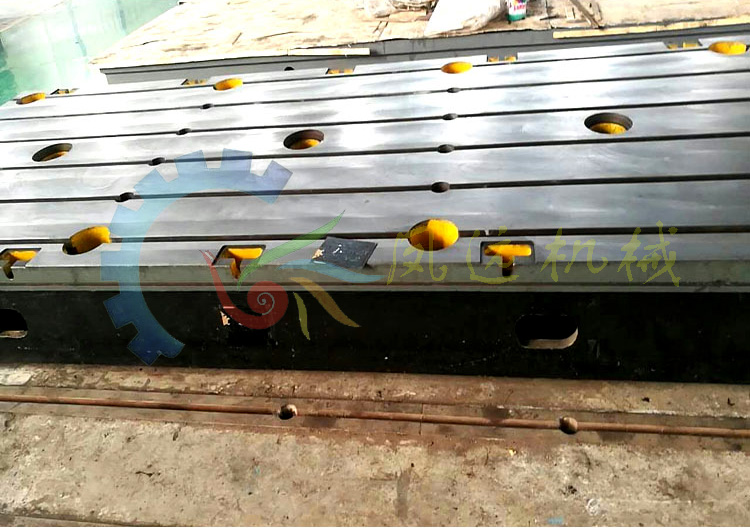 銑床工作臺(tái)  銑床平臺(tái)  落地銑平臺(tái)  落地銑床工作臺(tái)